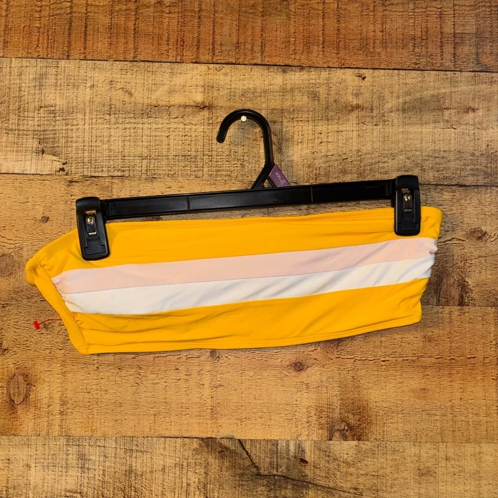 Time and Tru Strapless Bikini Top